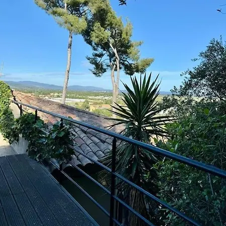 Nid Douillet Vue * Hyeres