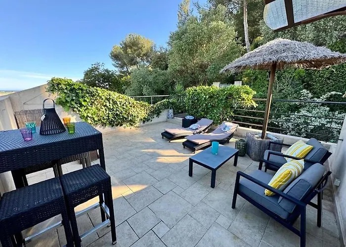 Nid Douillet Vue Daire Hyères